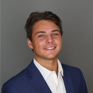 Meet your Posher, Nicky